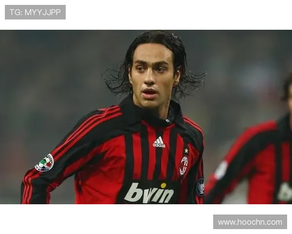 西蒙尼盛赞汉茨科多面手小蜘蛛被誉为世界顶级前锋之一